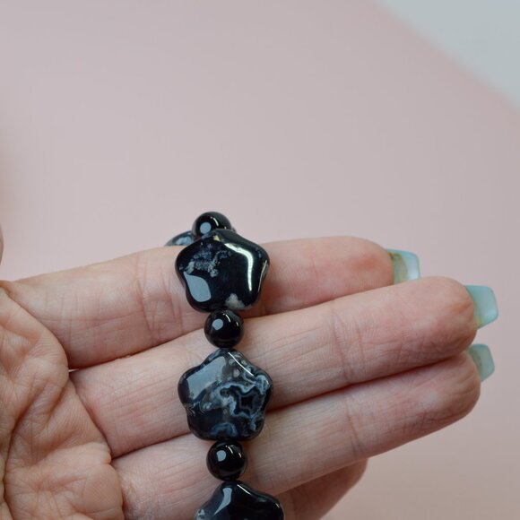 Black Flower Agate Star Bracelet - Picture 4 of 5